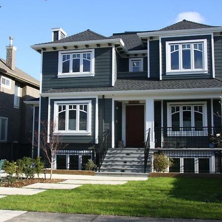 Vancouver Traveller B&B ภายนอก รูปภาพ